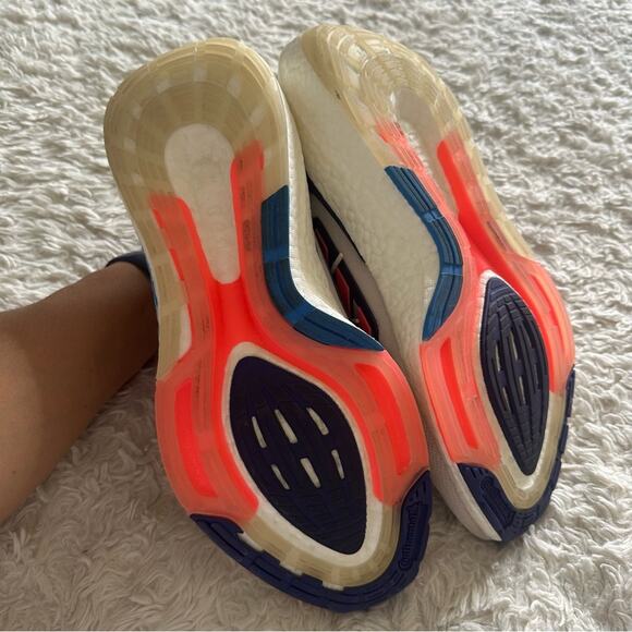 adidas Ultraboost 22 low-top sneakers Men's 11 - Picture 5 of 10